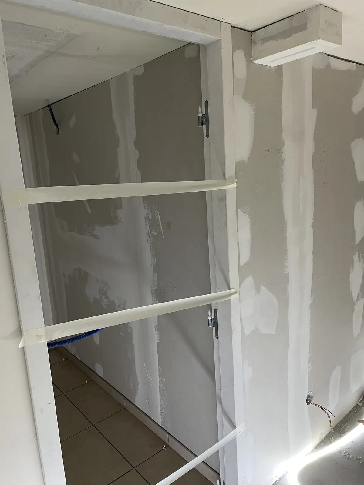 Bandes et joints — Plâtrerie & plafonds, chantier Molla Travaux à Lyon