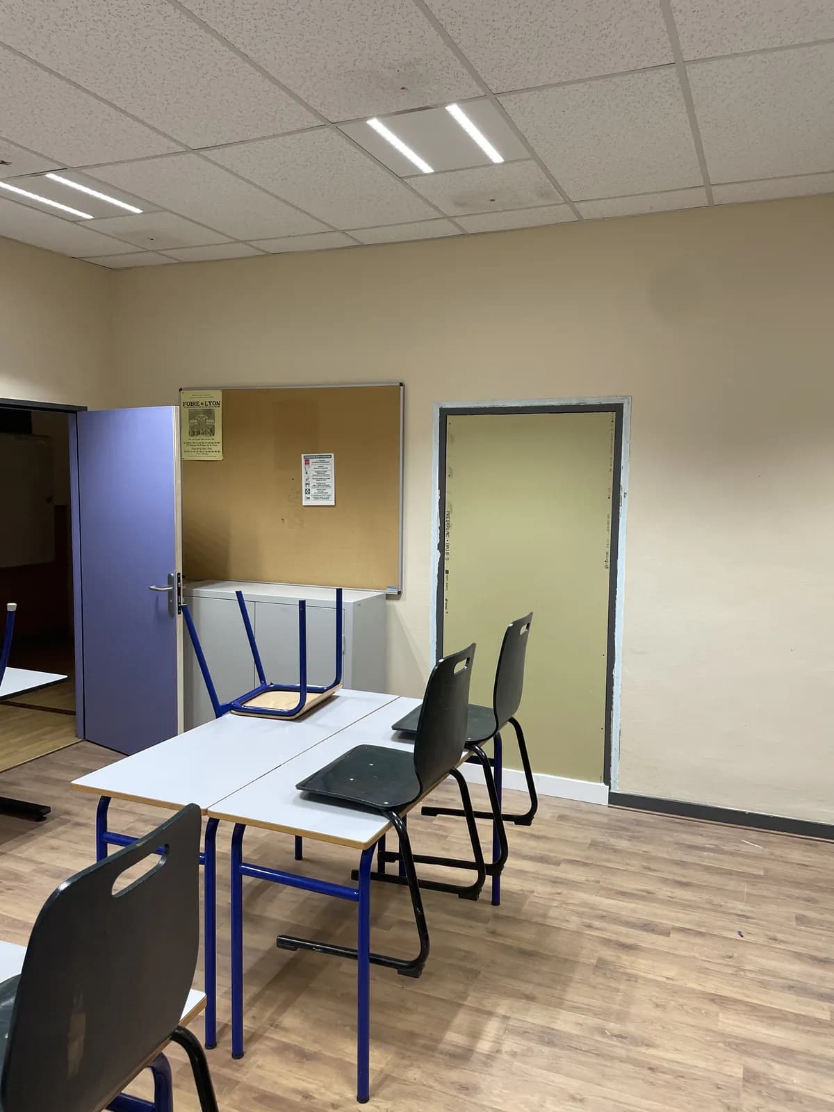 Salle entièrement rénovée — Rénovation intérieure, chantier Molla Travaux à Lyon