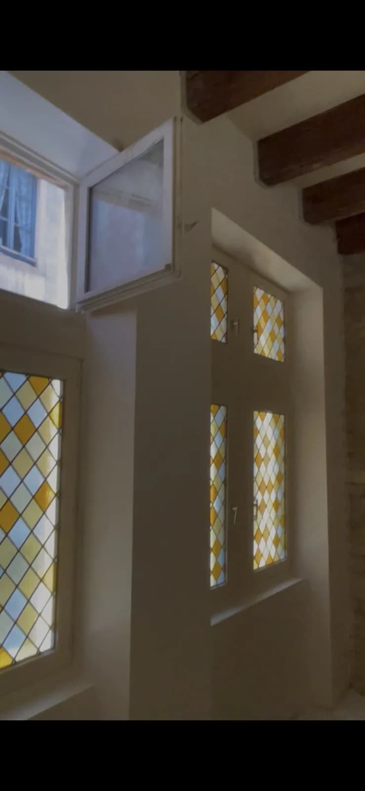 Vitraux conservés — Rénovation intérieure, chantier Molla Travaux à Lyon
