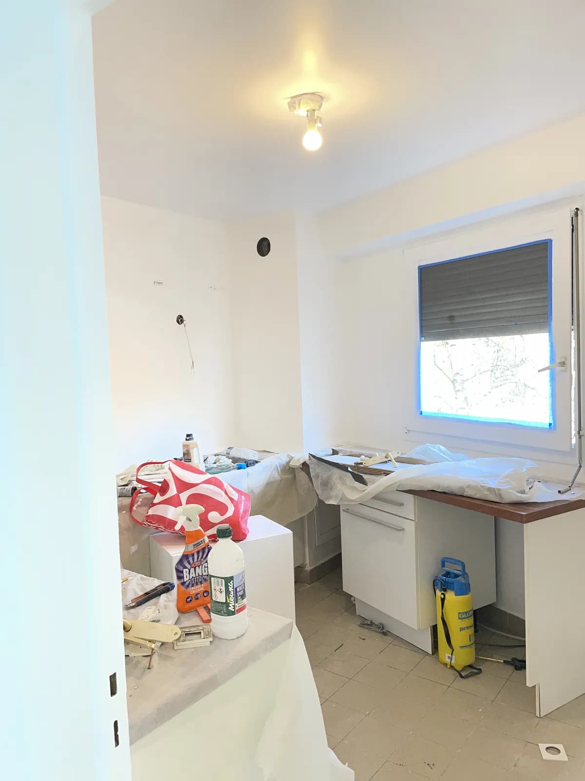 Pièce rénovée — Peinture & finitions, chantier Molla Travaux à Lyon